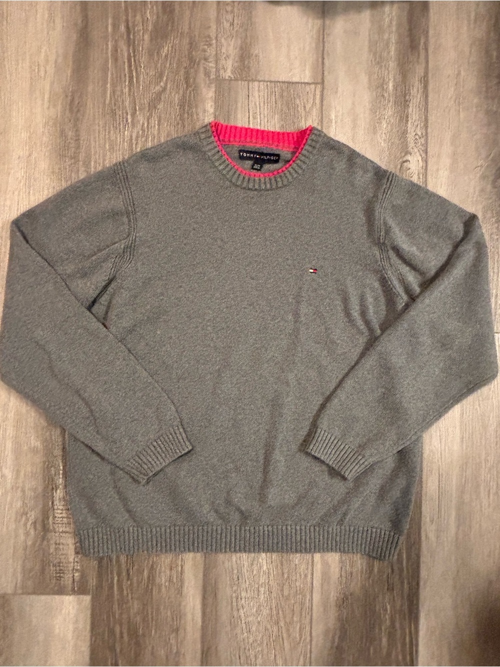 🩶Tommy Hilfiger🩶 Gray Crewneck Sweater with Pink Trim